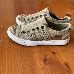 Khaki Blowfish Malibu Canvas Slip-on Sneaker